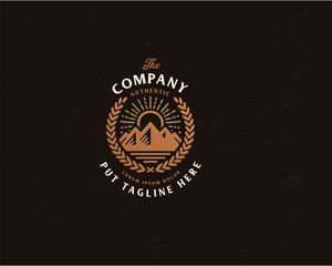 Fototapeta premium Set bundle badge mountain wild adventure outdoor logo template