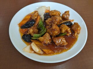 Japanese people love sweet and  sour  pork
Meat dishes  that Japanese people like
japanese food
Delicious dishes full of vegetables and meat that Japanese people food