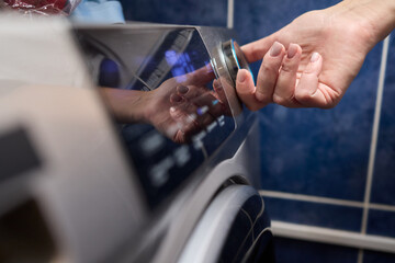 Operating a Modern Washing Machine A Comprehensive Guide to Efficient, User Friendly Use