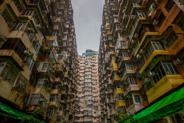 Obraz premium Densely populated housing in the old residential district of Quarry Bay, Hong Kong, China. Nicknamed 