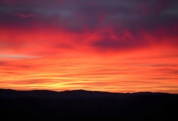 Obraz premium Sunset over the mountains