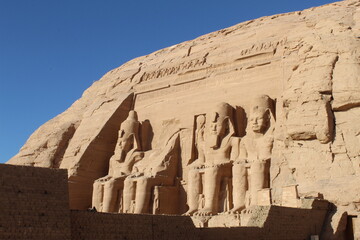 ABOU SIMBEL EN EGYPTE 