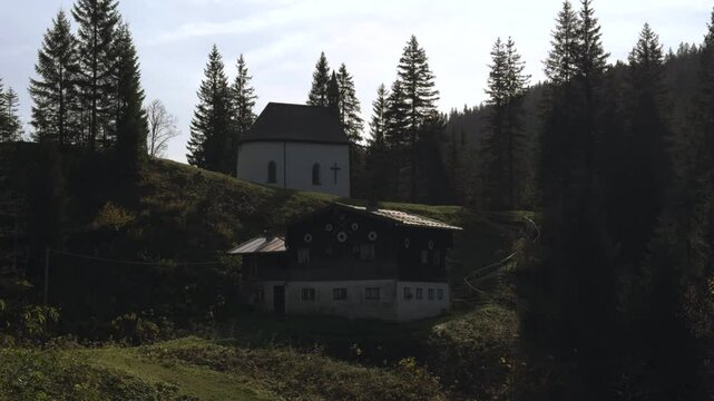Katholische Bergkapelle Maria Hilf im Valepp Gemarkung des Marktes Schliersee in Bayern, Deutschland. Beautiful and unique Maria Hilf chapel in Valepp in Bavaria, Germany. Catholic mountain chapel. 