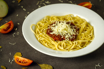 Spaghetti with Tomato Sauce and Cheese