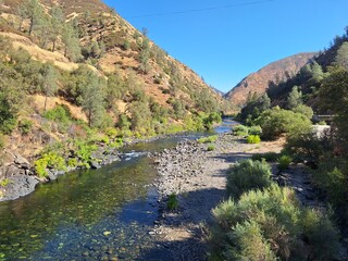 Merced River bei Mariposa in Kalifornien