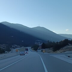 city ​​streets, nature landscape, beautiful scenery, energetic life