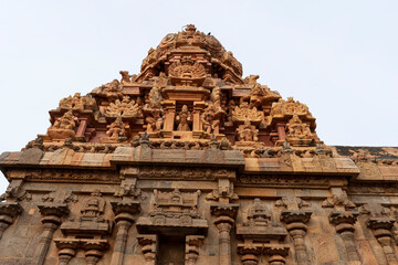 Célèbre pour son histoire artistique
Tanjore Pratheeswaran temple