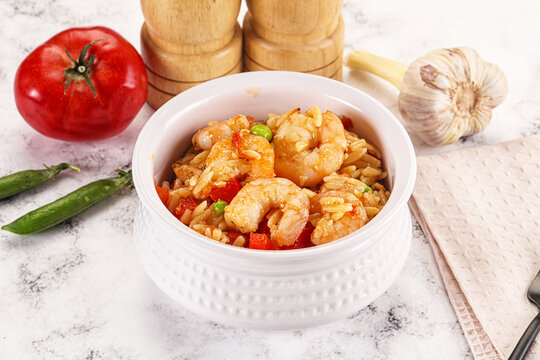 Italian pasta orzo with prawn