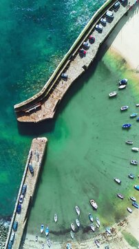 Mousehole drone vertical