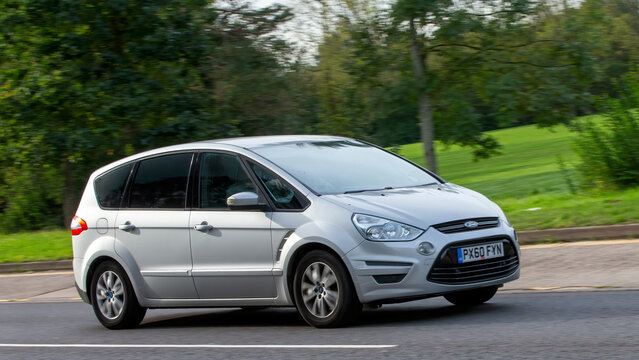 2010 silver diesel engine Ford S-Max mpv