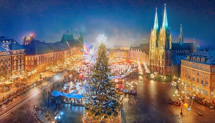 Obraz premium Ciudad decorada en modo Navideño, con luces arboles de navidad