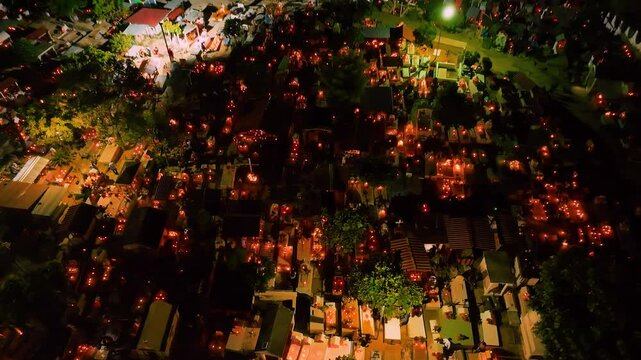 Pante&oacute;n en d&iacute;a de Muertos  festividad mexicana del 2 de noviembre