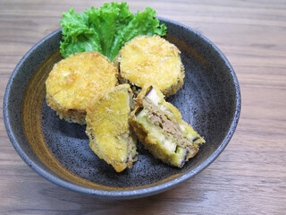 ナスのはさみ揚げ