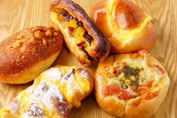 調理パン　惣菜パン　菓子パン