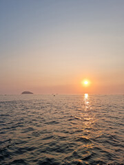 Obraz premium It is a sunset seascape