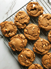 Warm Golden Cookies on a Cooling Rack – The Perfect Homemade Treat
