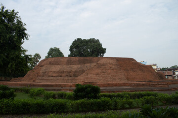 "sujata stupa", also "sujata kuti stupa" or "sujata garh", is a Buddhist stupa located in the village of "senanigrama", "bakraur" slightly east of bodh gaya in the state of bihar, india