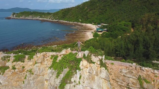 Drone Vietnam - Quan Lan Island - Guy on the top of a cliff_2