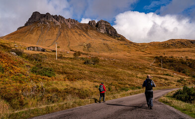 Obraz premium The road to Ulapool travelling the NC500 Scotland