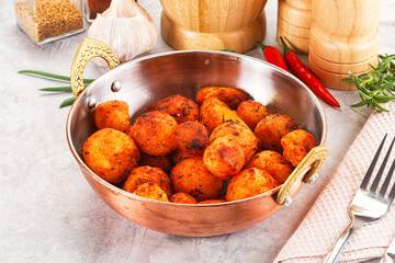 Baked baby potato with paprika