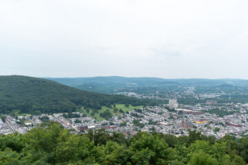 Fototapeta premium A scenic overview of Reading, Pennsylvania from atop the Pagoda Mountain.