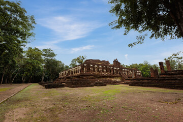 Wat Chang Rob temple in Kamphaeng Phet Historical Park, UNESCO World Heritage site, popular destination of tourist in Kamphaeng province, Northern of Thailand