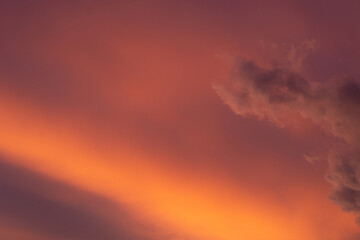 Obraz premium cloudy sunset in the sky