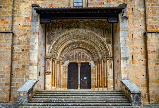 Monastery of Leyre, Navarre, Spain: Porta Speciosa (11th century)
