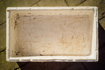 Caja sucia de poliestireno blanco 
