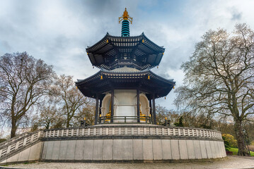 Obraz premium The London Peace Pagoda in the Battersea park, London, UK