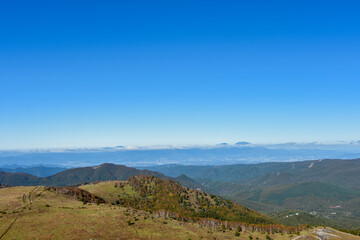Fototapeta premium 車山高原山頂から眺める南アルプスと中央アルプス