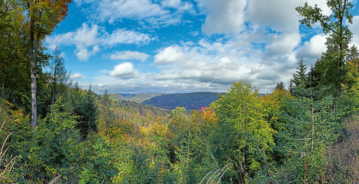 Schw&auml;bischer Wald, Blick vom Sauloch &uuml;ber den Wald und das Lautertal bei Sulzbach an der Murr