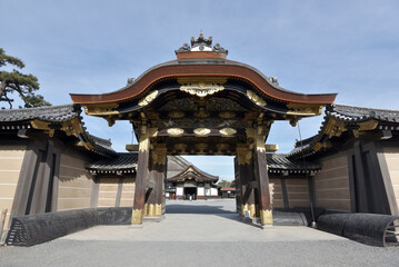 Fototapeta premium 二条城 二の丸御殿の唐門 京都市中京区