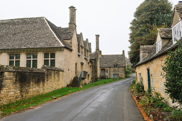 English Countryside Limestone Cottages and Houses in Snowshill Broadway The Cotswolds in Autumn - perfect autumnal tourism scene for tourists, chocolate box and jigsaw puzzle perfect