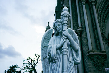 Obraz premium angel statue in church