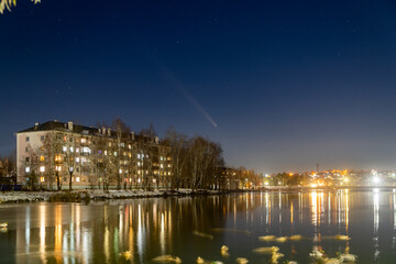 Comet Tsuchinshan-ATLAS over the city