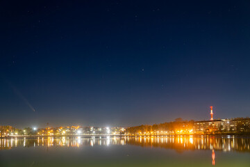 Comet Tsuchinshan-ATLAS over the city