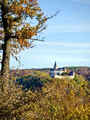 Burg Falkenstein (Harz, Sachsen-Anhalt, Deutschland) im Herbst. 