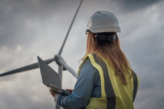 As a Renewable Energy Technician, you will be focused on closely monitoring the performance of wind turbines and ensuring their optimal operation to contribute to sustainable energy solutions
