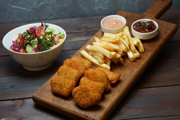 nugget and chip plate
