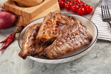 Grilled pork ribs with spices