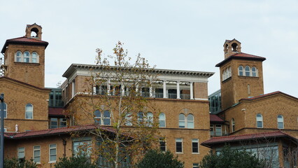 The Washington DC city view with the old architectures in autumn
