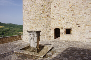 Civitacampomarano - Molise - Angioino Castle - The splendid Fountain of the Fauns