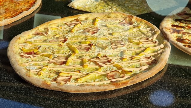 pizza fresh italian background