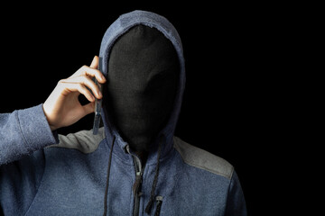 Phone fraud.Talking to phone scammers. Withdrawal of money via the Internet.