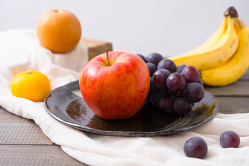 りんご、ぶどう　静物