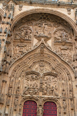Obraz premium Facade of the main portal of the Cathedral in Salamanca, Spain