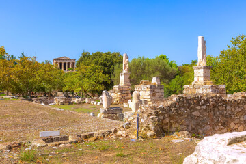 Fototapeta premium Odeon of Agrippa statues, Athens, Greece