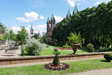 Schlossgarten von Bad Homburg und Erlöserkirche