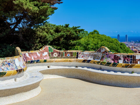 Mosaic Serpentine Bench at the Main Terrace, Park Guell, UNESCO World Heritage Site, Barcelona, Catalonia, Spain, Europe